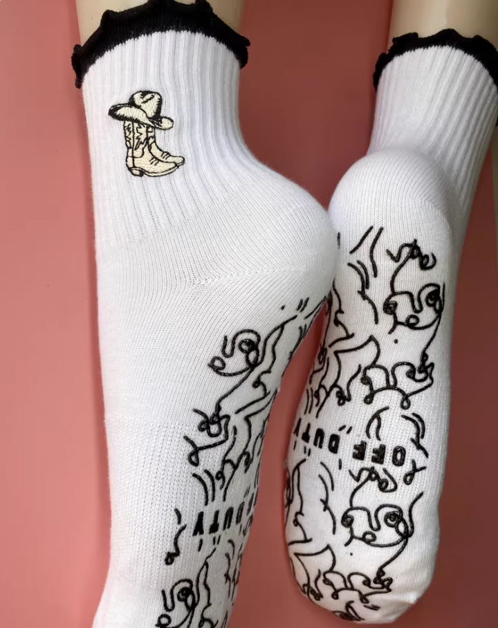 Ruffled Non-Slip Socks – Women’s Pilates & Yoga Grip Socks