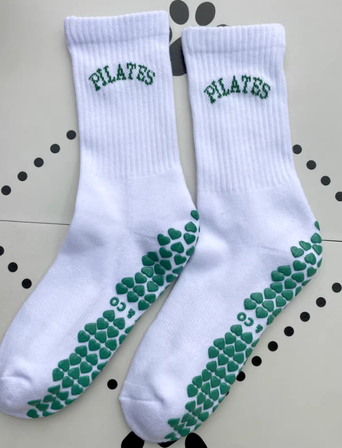 Women’s Non-Slip Studio Socks – Pilates, Barre & Yoga Essentials