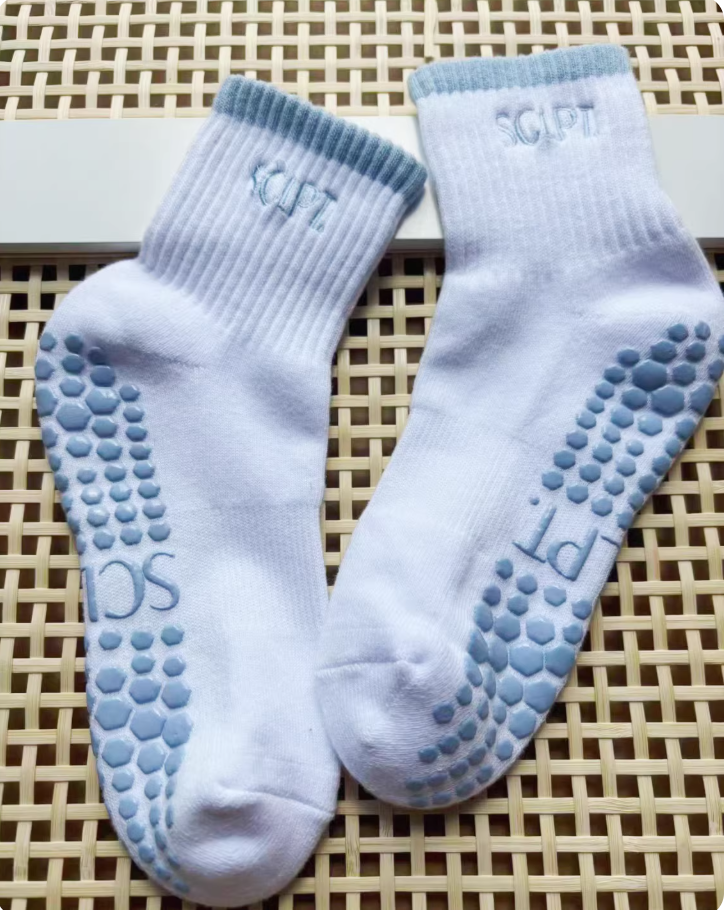 Fashion Non-Slip Socks – Women’s Pilates & Yoga Grip Socks
